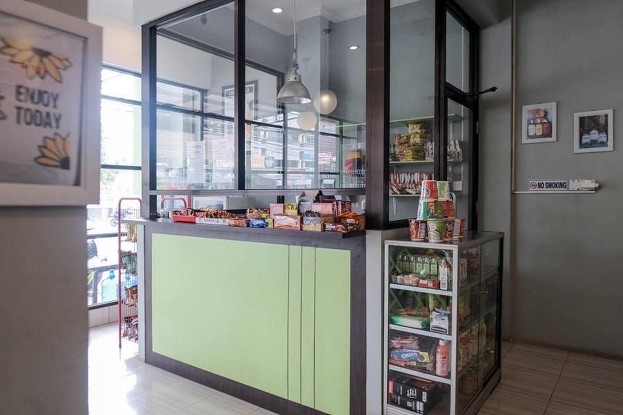 Urbanview Hotel Ta Ke Jelutung Puncak Jambi Ngoại thất bức ảnh